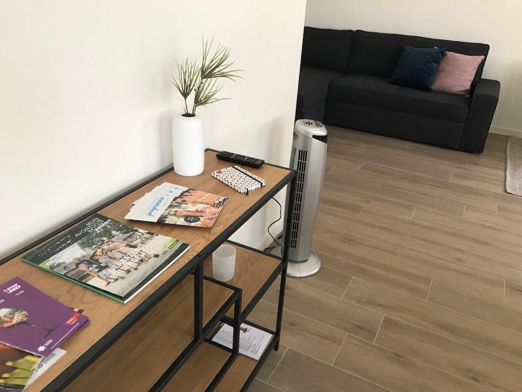 Quiet And Cosy Apartment Near The City Center Of ดีสท์ ภายนอก รูปภาพ